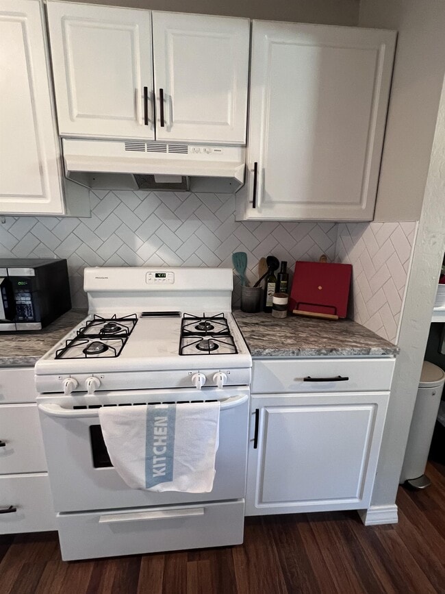 Photo - 515 E Main St