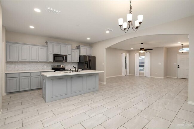 14 Choke Canyon St