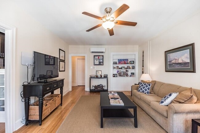 Photo - 2130 LOCUST STREET