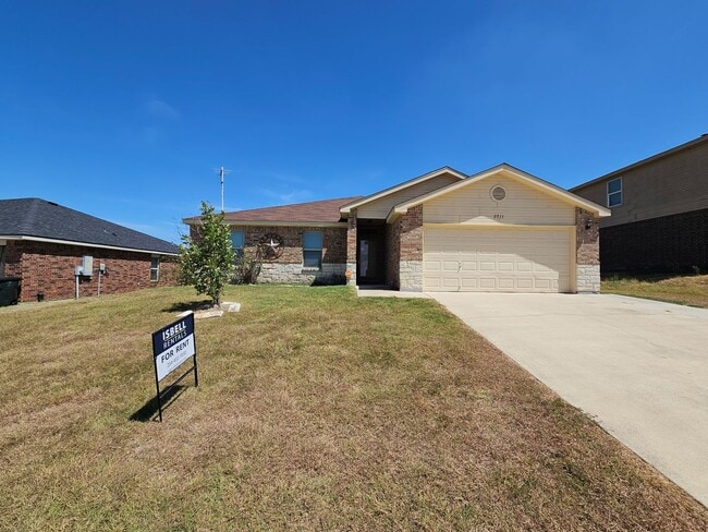 Building Photo - 2711 Tara Dr