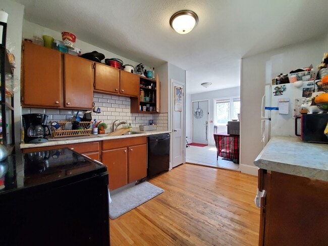 Photo - 1252 4th St NE