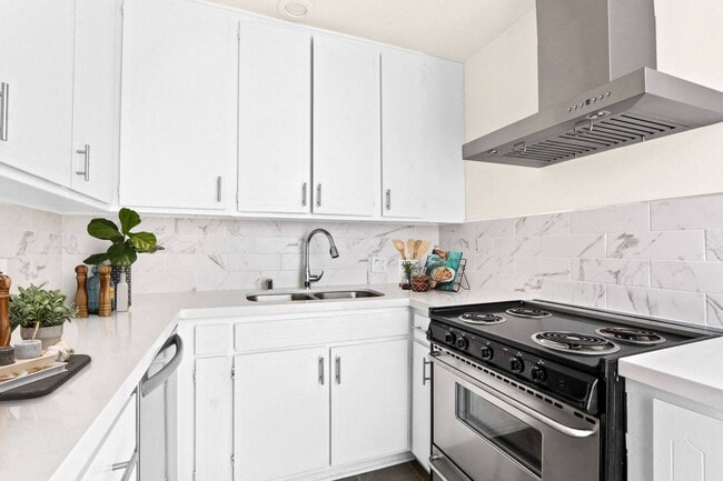 Eastborne Avenue Apartments