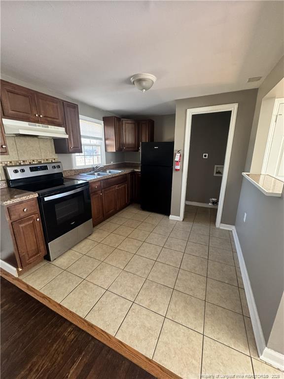 Photo - 1922 King George Dr