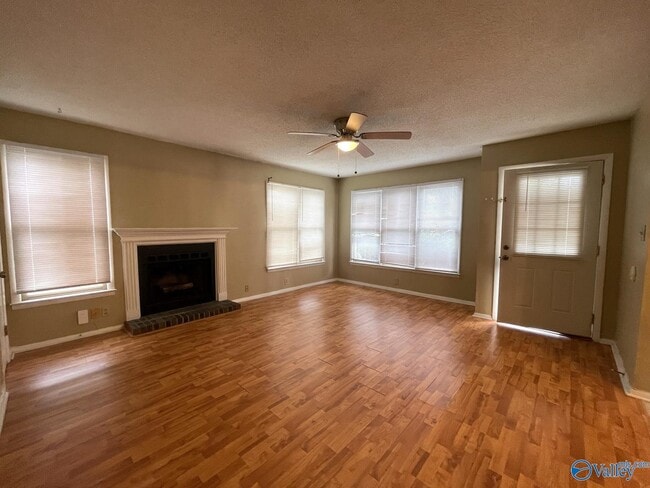 Photo - 2700 Lantern Walk SE Unit B