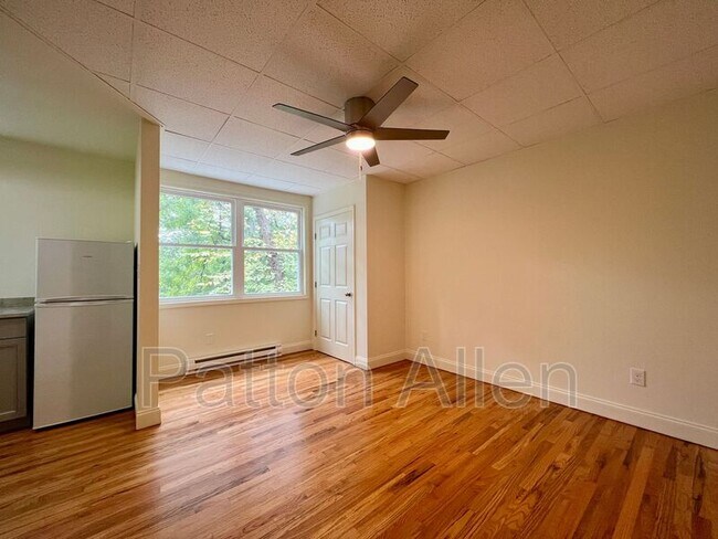 Photo - 43 Ravenscroft Dr