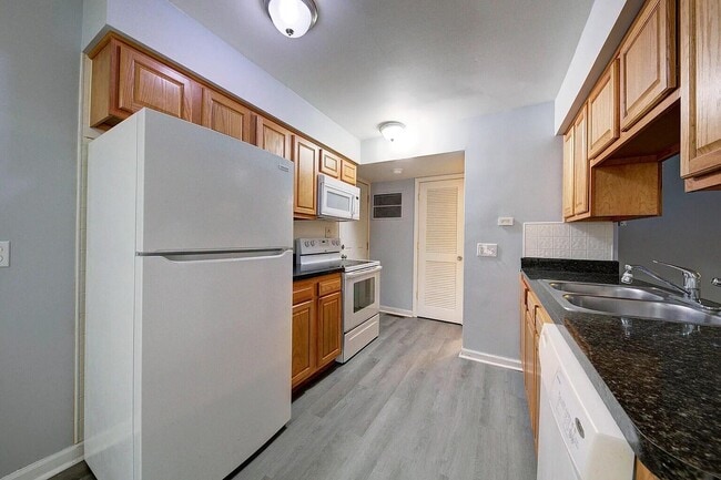 Photo - 260 W Unadilla St Unit 5