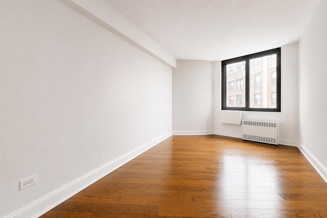 Photo - 3333 Broadway Unit E2C
