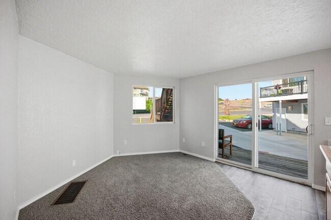 Photo - 3118 E Marietta Ave Unit #1