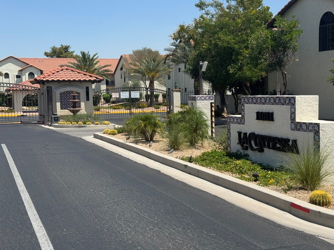 Entrance - 11011 N 92nd St (Scottsdale, AZ)