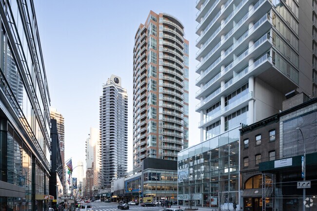 Photo - 205 E 59th St