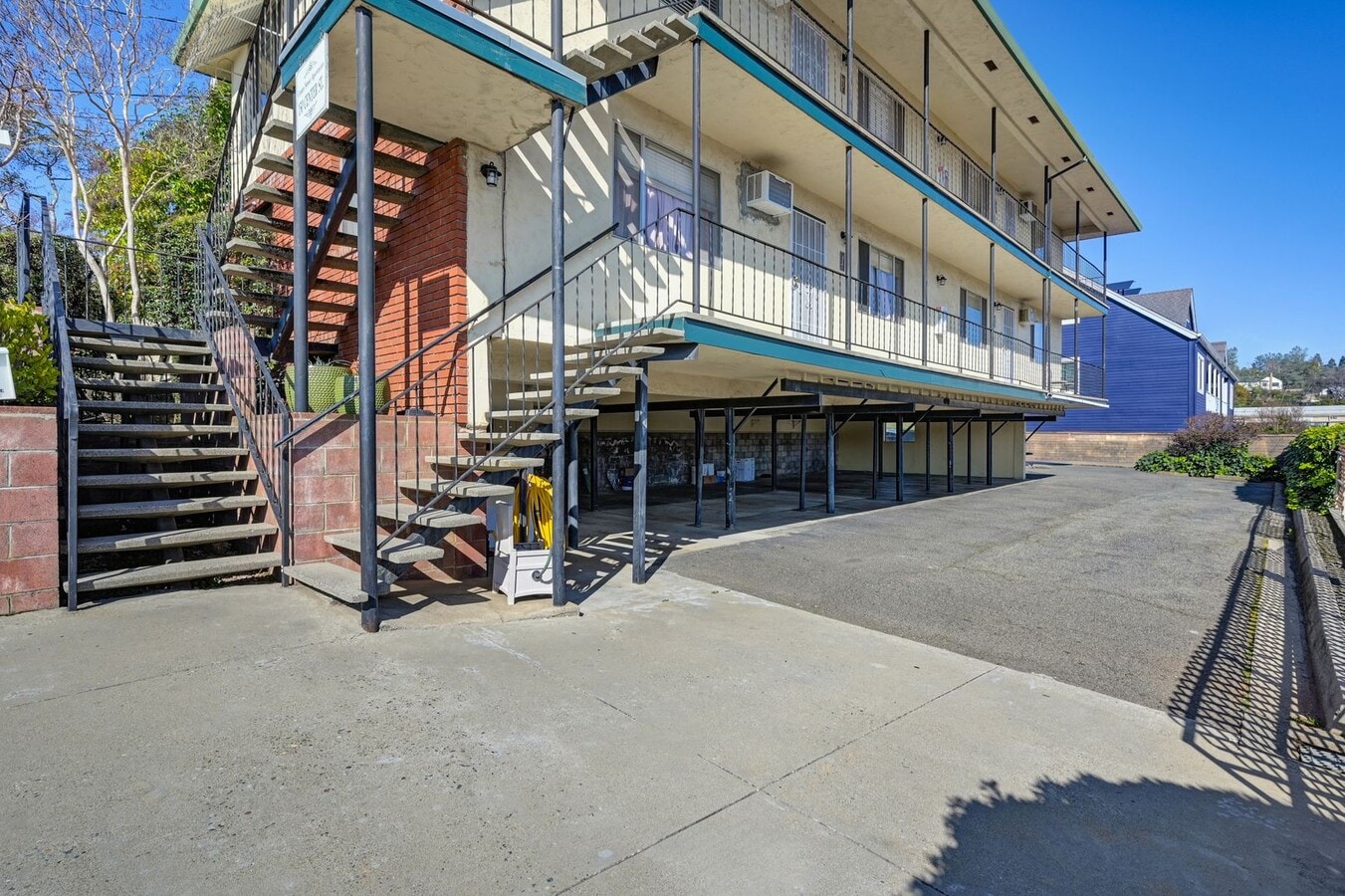 Photo - 150 Center St Unit 4