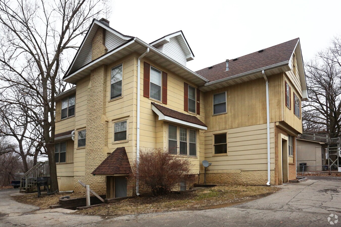Photo - 3407 Forest Ave Apartments