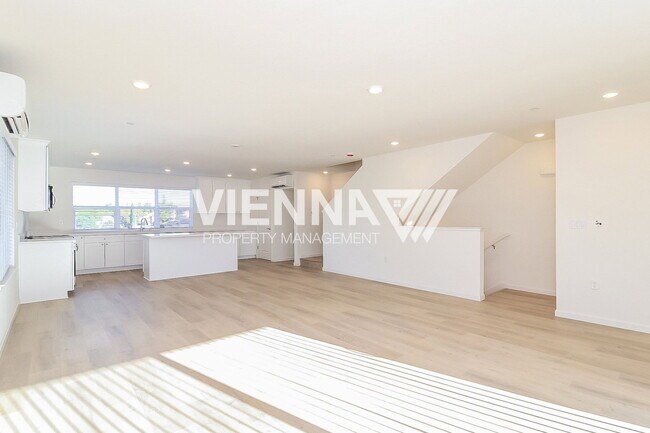 Photo - 8094 Quiet Knolls Dr