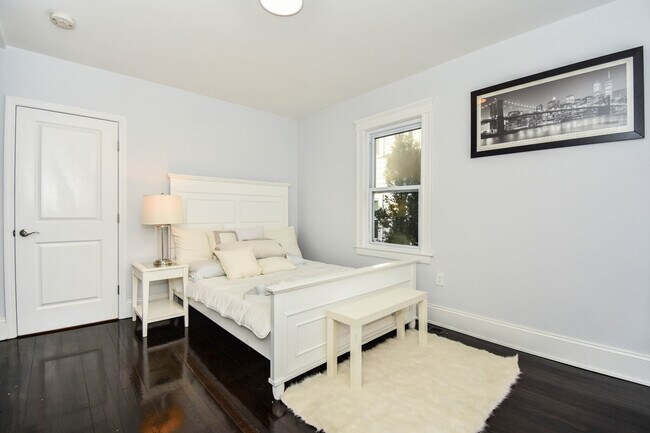 Photo - 27 Wood St