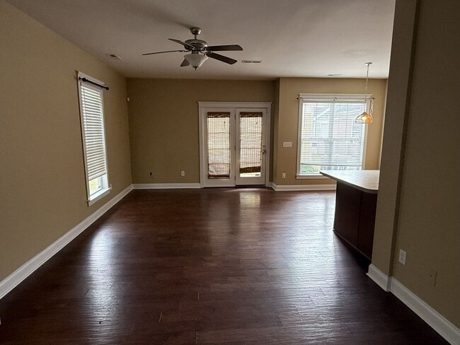 Photo - 15211 Barnsbury Dr