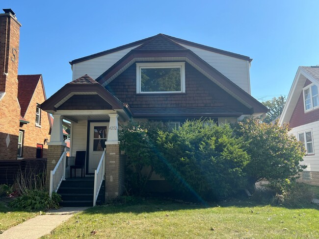 Building Photo - 4254 S 1st St Rental