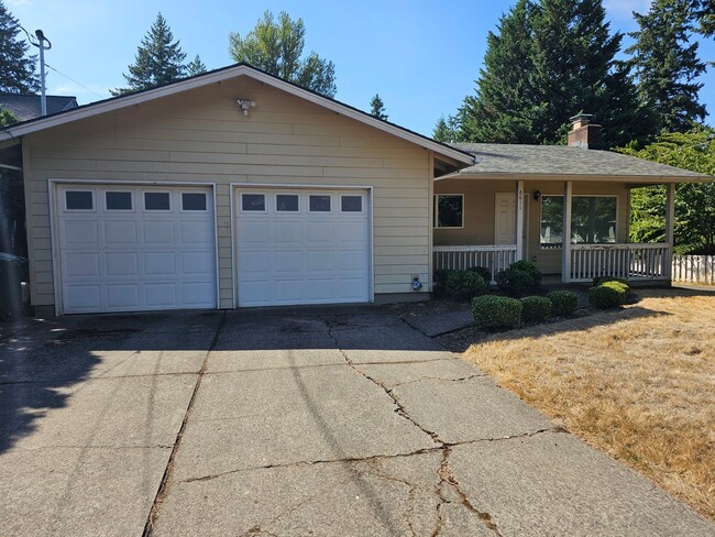 Building Photo - CLOSE IN SW PORTLAND RANCH 3/2 + 2 CAR GAR... Rental