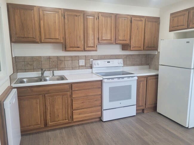 Photo - 107&amp;109NYost Unit 2