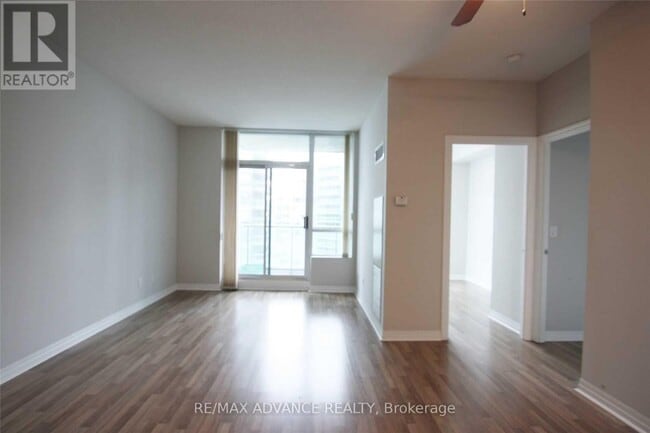 Photo - 12 Yonge St Unit 2007