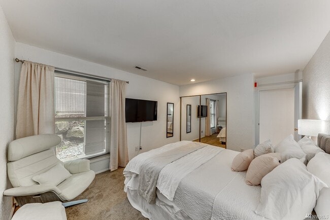 Photo - 9517 NE 180th St