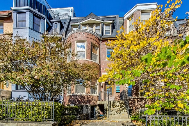 Photo - 1429 Clifton St NW Unit 1