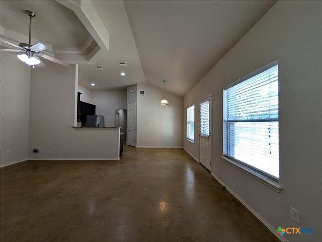 Photo - 208 Anne Louise Dr