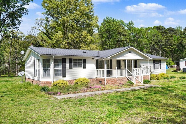 Photo - 3BR Home in Raleigh with Large Yard - GREAT PRICE!