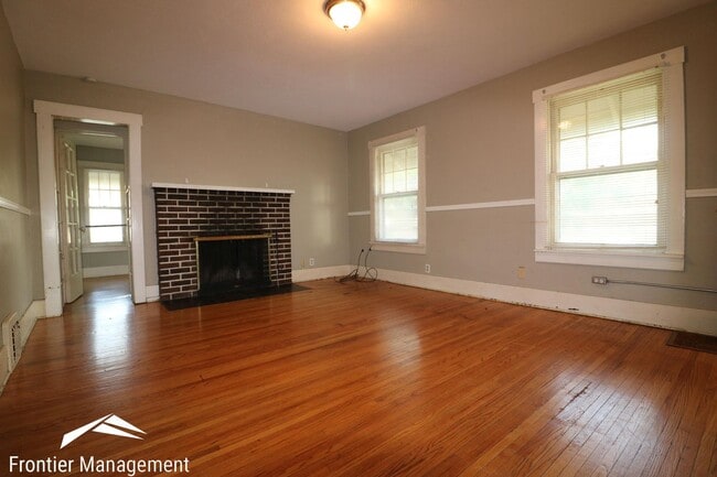 Photo - 1649 Fairchild Ave Unit 1