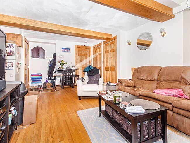 Photo - 41 Charles St