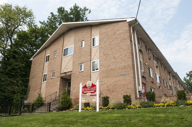 Rutgers Court Apartments