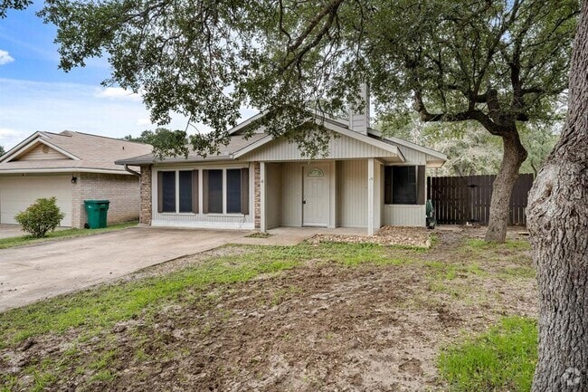 Building Photo - 10 Rawhide Cir Rental