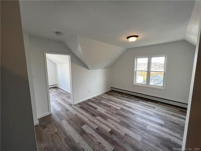 Photo - 15 Seymour St Unit 3rd floor