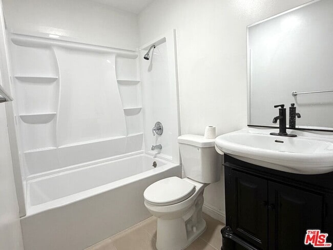 Photo - 1262 Kipling Ave