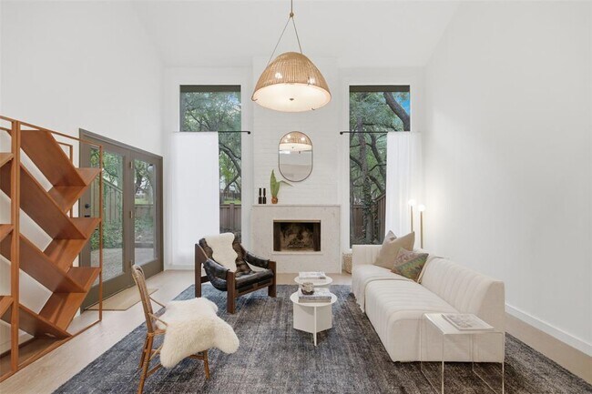 Photo - 8300 Summer Pl Dr