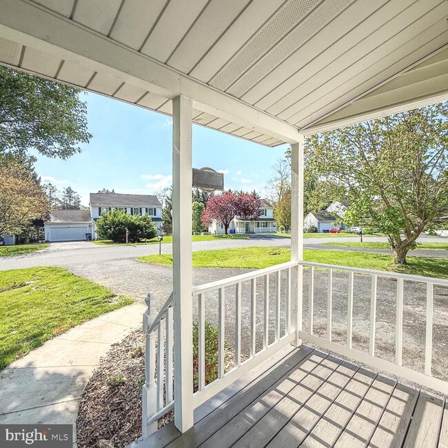 Photo - 3910 Red Leaf Ct