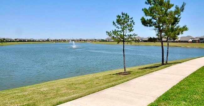 Photo - 2518 Brittany Lakes Dr