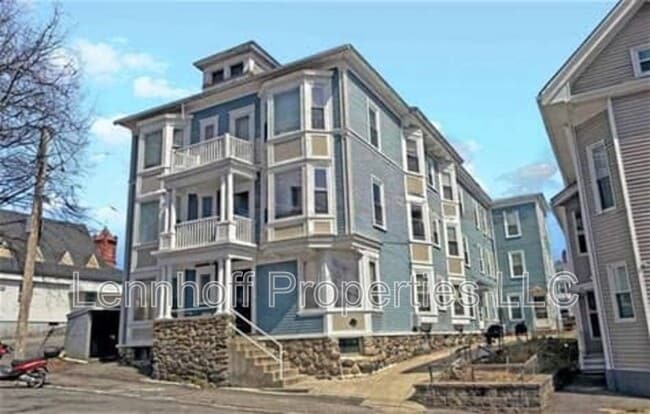 Building Photo - 25 Portland St