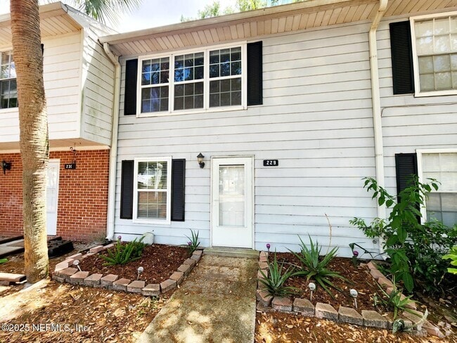 Building Photo - 229 Kettering Ct Rental