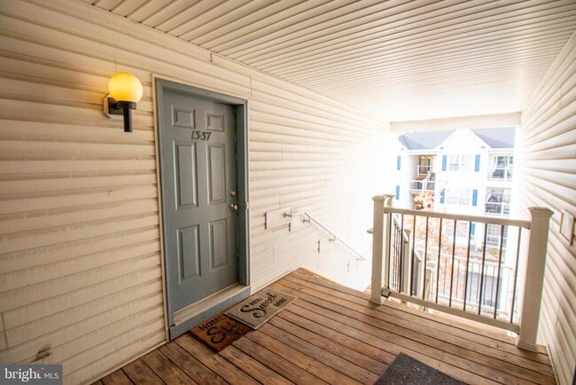 Photo - 1337 Waterford Dr