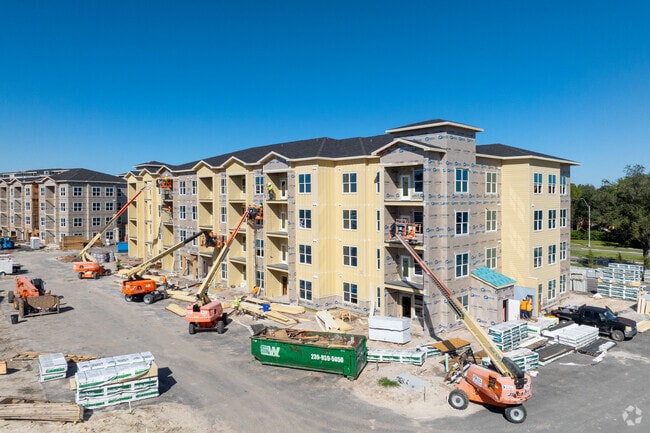 Ángulo de construcción alternativo - Garrett Gateway Modern Apartments