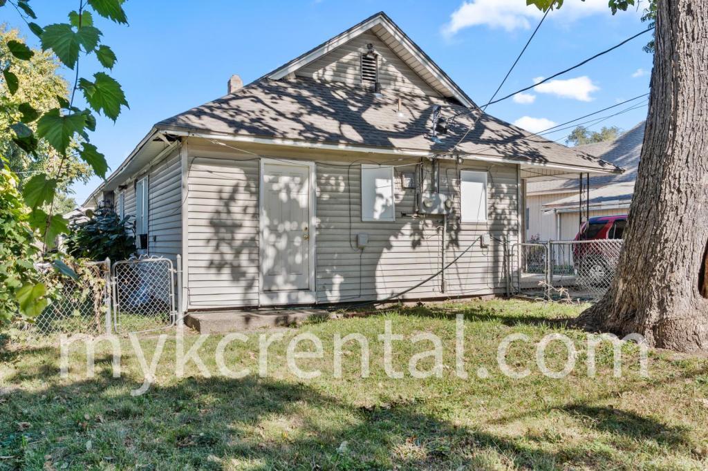 Photo - 1129 Hasbrook Ave