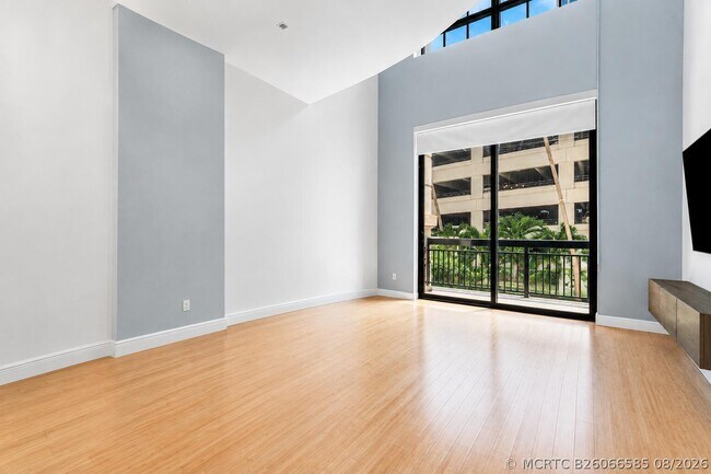 Photo - 801 S Olive Ave Unit 220
