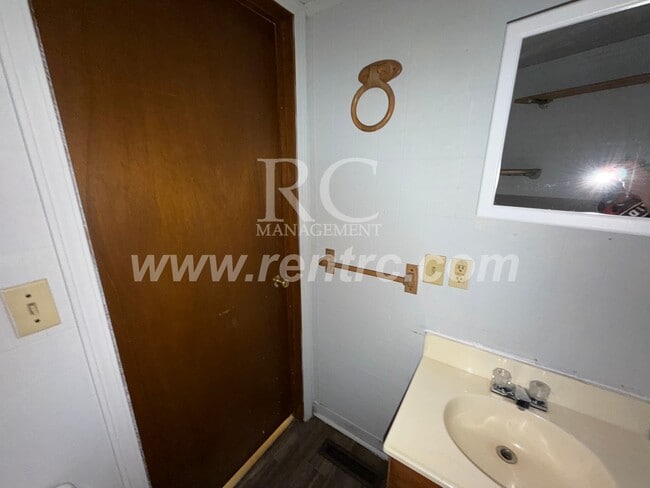 Photo - 23 Brewer-