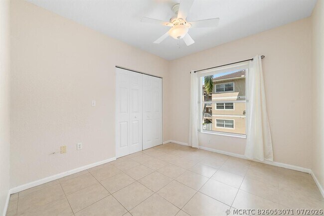 Photo - 2901 Riverside Dr Unit 201