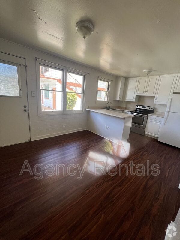 Building Photo - 2729 Ka?aha St Unit #05 Rental