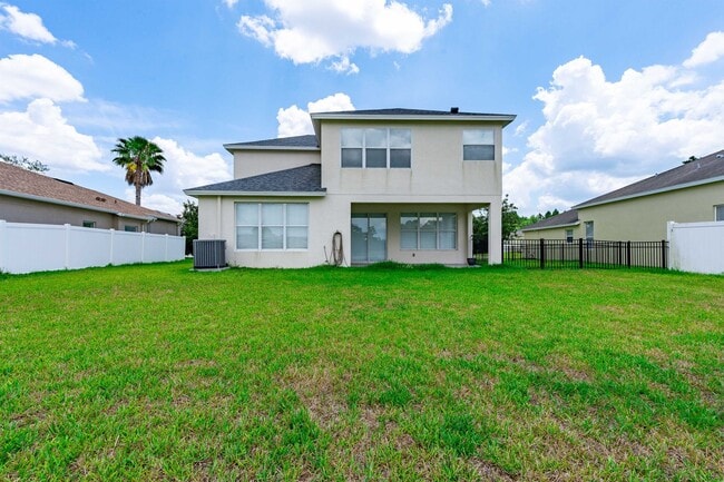 Photo - 4/3.5 in Wesley Chapel!