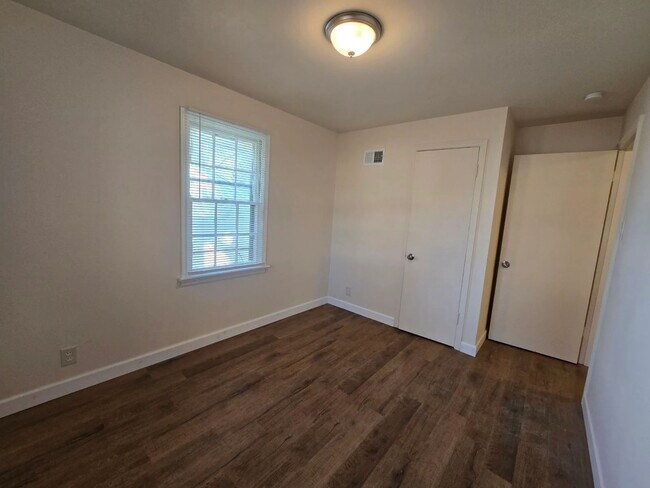 Photo - Beautiful open concept home!