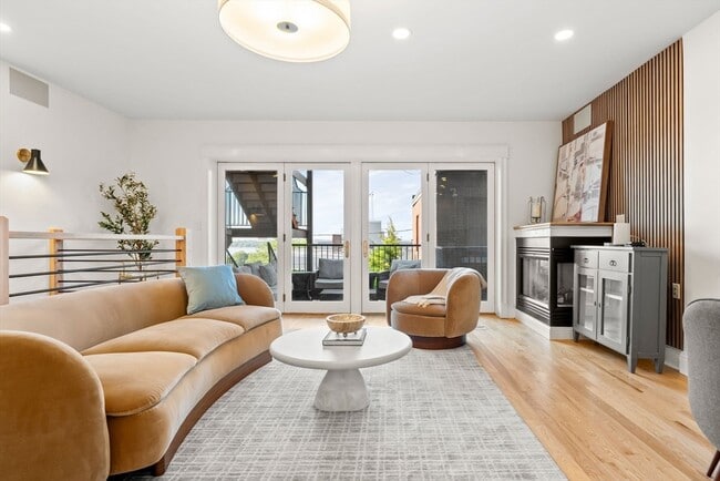 Photo - 53 Thomas Park Unit 2