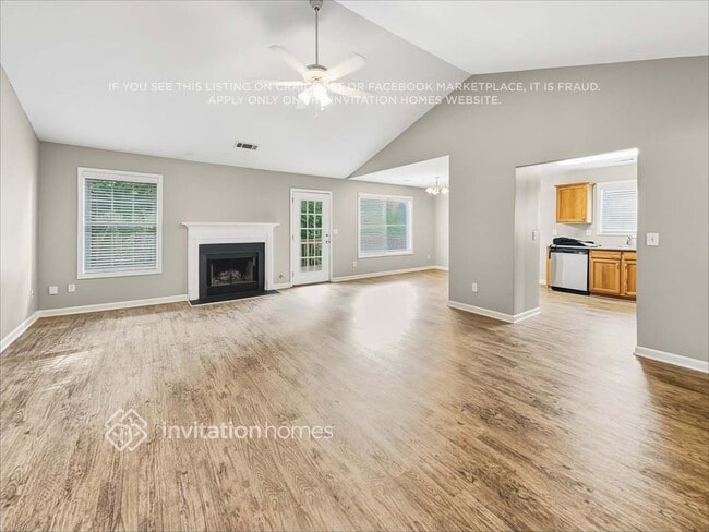 Photo - 4730 Camelot Dr