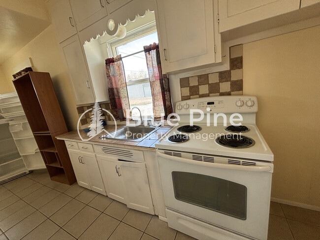 Photo - 1350 Shipp Ave